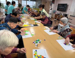 *색종이 모자이크*실내산책*관절운동*색칠하기&nbsp;